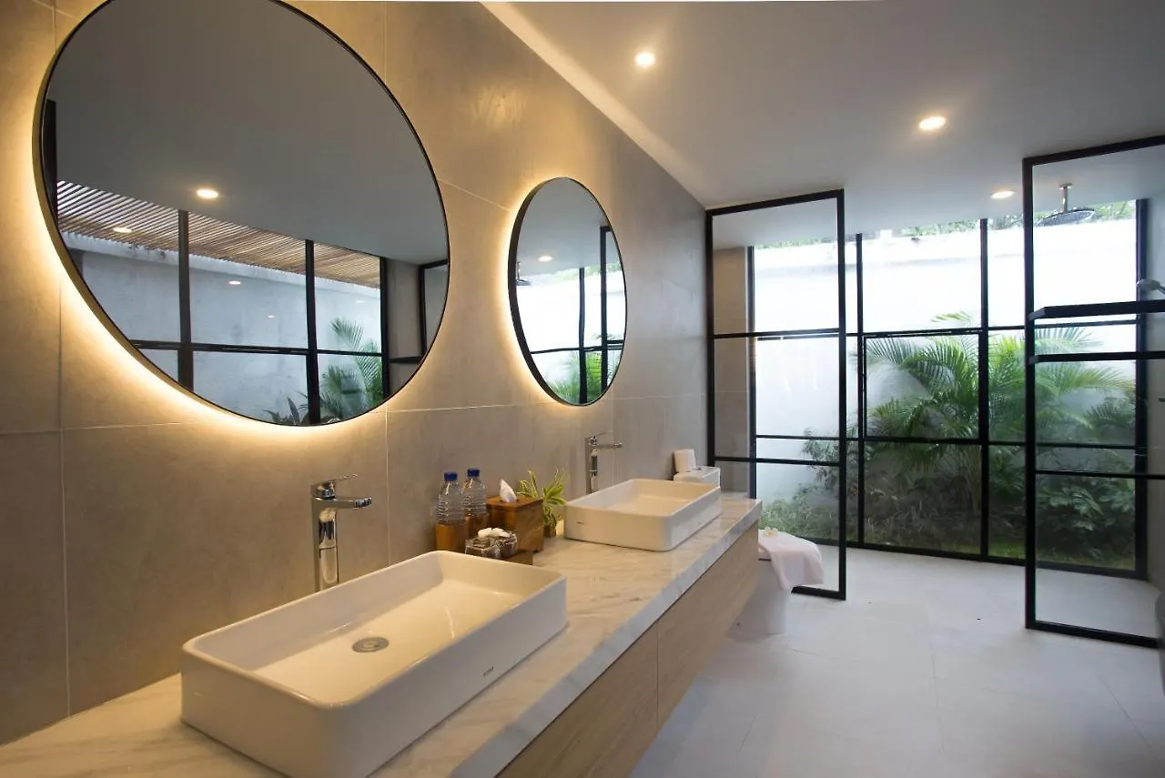 The Kon'S Villa Bali Seminyak