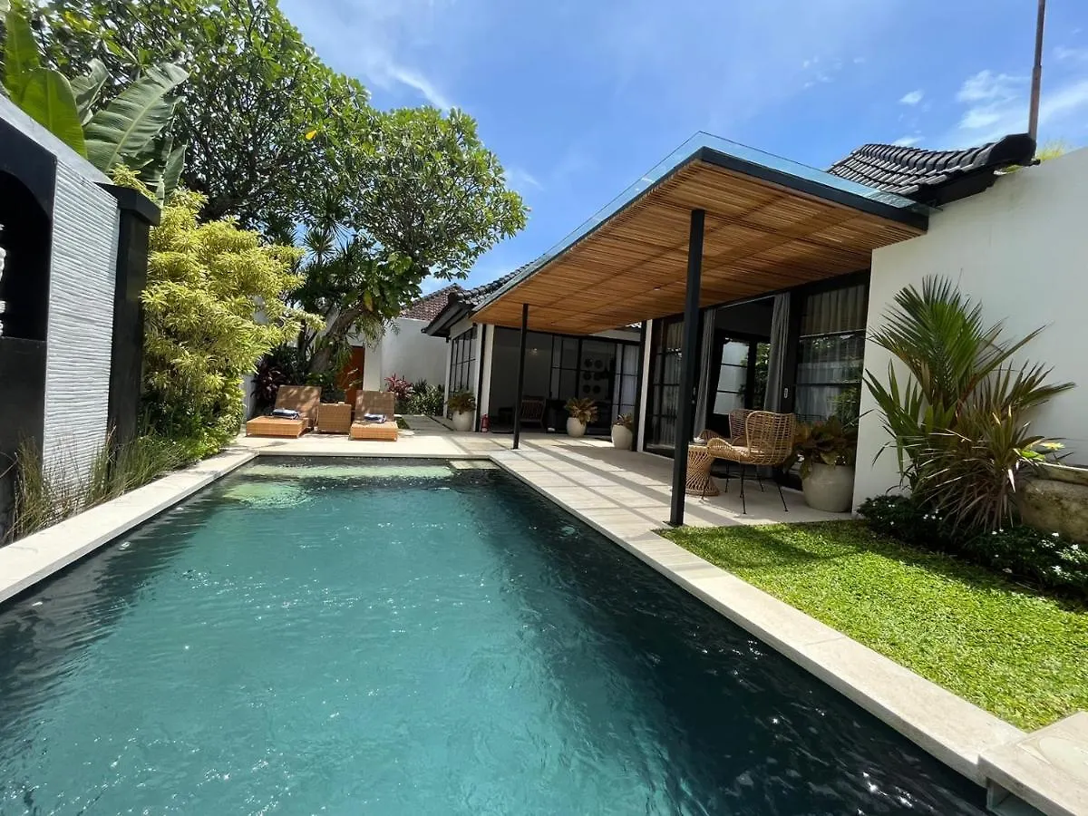 Hotel The Kon'S Villa Bali Seminyak