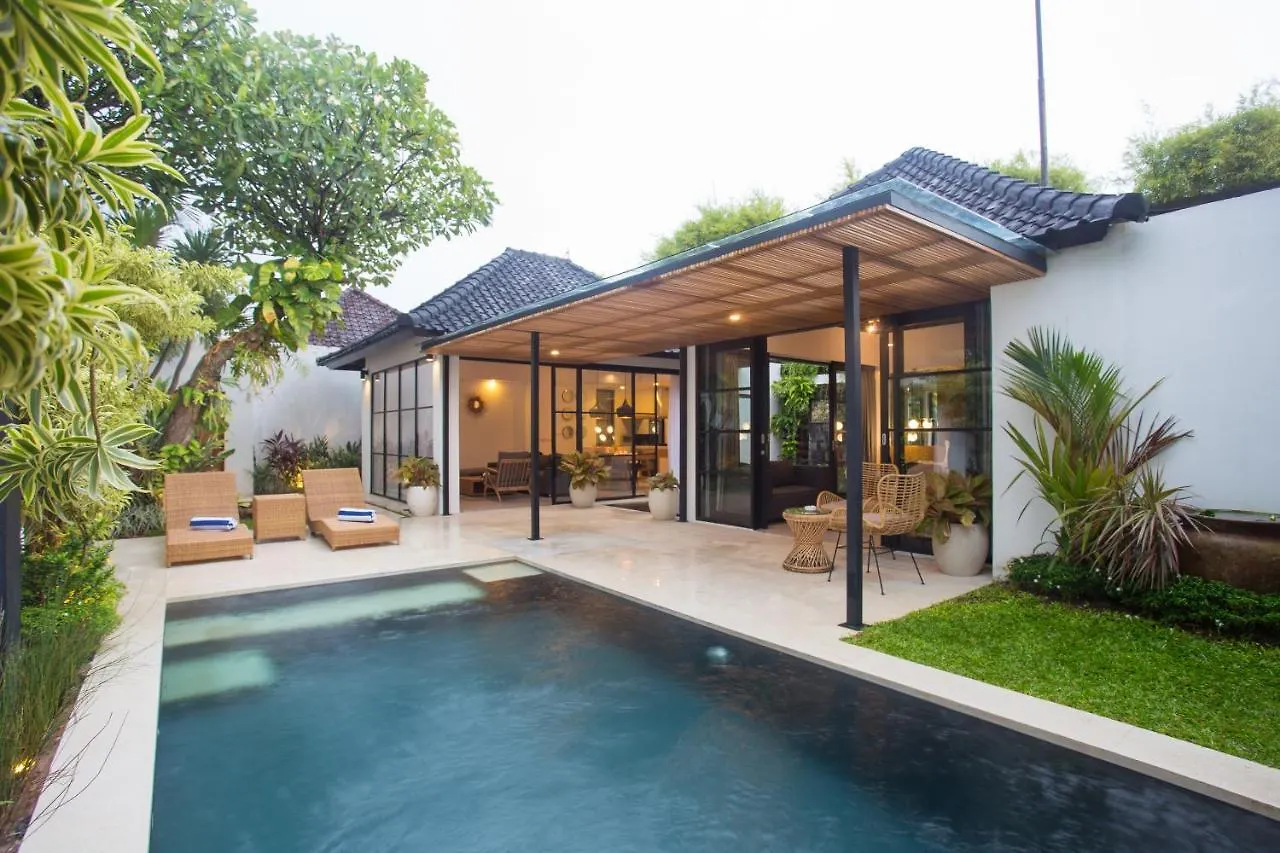 The Kon'S Villa Bali Seminyak Hotel