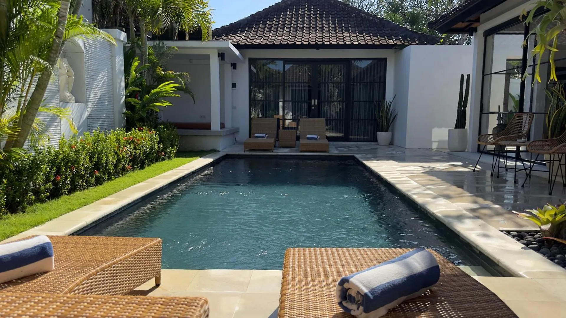 The Kon'S Villa Bali Seminyak Indonesia
